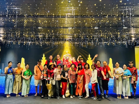 Lighting Art Museum & Balloon Garden